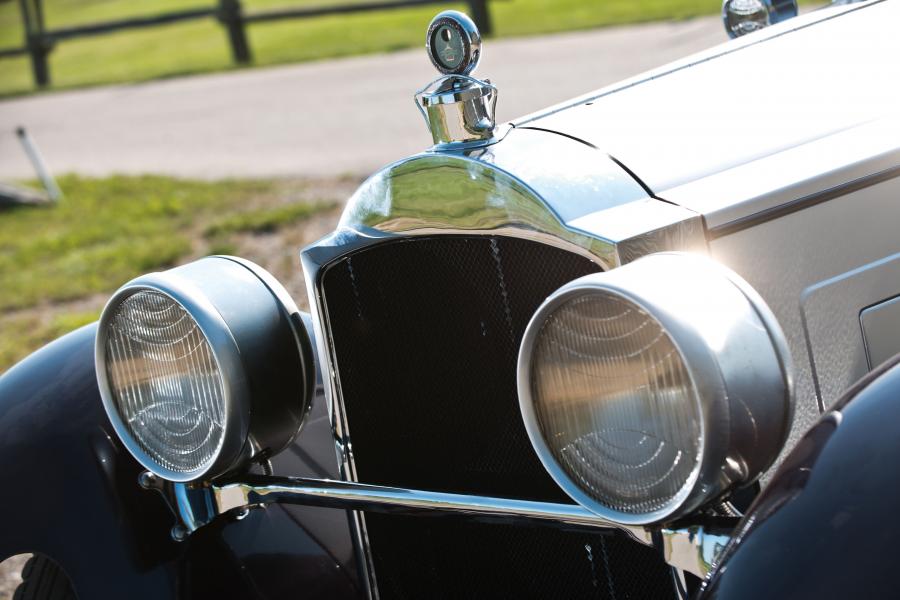 Детали экстерьера Packard Standard Eight Club Sedan 1928 года  (фото 9 из 15)
